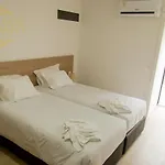 Refugio Da 6 *